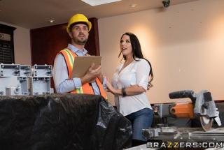 Brazzers - Big Butts Like It Big - Up To Code, And Up Her Ass